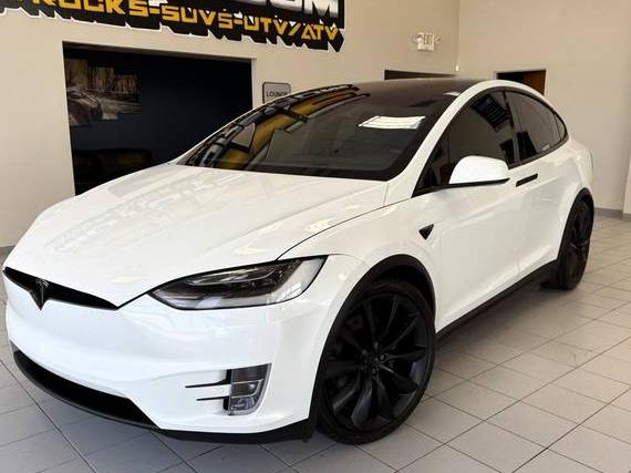 TESLA MODEL X 2018 5YJXCDE28JF117013 image